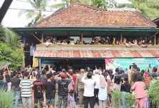 Uniknya Tradisi Berebut Lemang di Kertayu, Pj Bupati Muba : Terima Kasih Sudah Melestarikan Kearifan Lokal