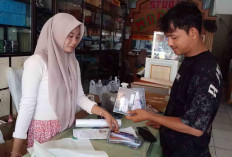 Musim Hajatan Permintaan Cetak Foto Belum Ada Peningkatan  