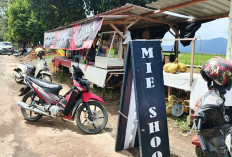 Pedagang di Desa Mataran Musi Rawas, Tawarkan Kuliner dengan View Panorama Alam