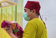 Cara Mengatasi Demam pada Anak dan Bayi di Rumah Menurut dr Indra Tarigan, Sp.OG