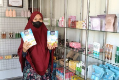 Dari Usaha Rumahan Kini Ani Fathurohmah Warga Desa Kalibening Musi Rawas, Sukses Buka Usaha Toko Herbal