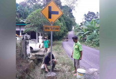 Cegah Kecelakaan,Dishub Musi Rawas Pasang dan Ganti Rambu Lalu Lintas di Titik Rawan Kecelakaan
