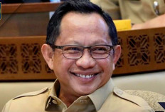 Tito Karnavian Ganti Mahfud MD yang Mundur dari Menko Polhukam