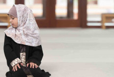 Cara Mudah Mengajarkan Anak Taat Shalat Sejak Dini