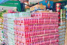Penjual Minuman Banjir Pembeli, Sehari Bisa Menjual Ratusan Dus Minuman