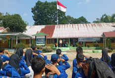 Penutupan MPLS Ramah SMPN 12 Lubuk Linggau, Kreativitas Siswa Warnai Pentas Yel-yel Kelompok Bersama