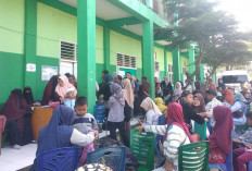 Peserta Sunatan Massal Ma'had Darussalam Bin Baz 9 Membludak