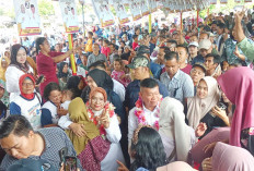 Kampanye SULTHAN di Jayaloka, Warga Teriakkan ’Ganti Bupati Baru!’ 