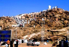Sejarah Penting Bukit Jabal Rahmah Sebagai Simbol Kasih Sayang Nabi Adam Dan Siti Hawa