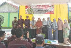 Bersama Ratusan Guru, Anggota DPRD Hj Rosmala Dewi Membedah Perda Pengelolaan dan Penyelenggaraan Pendidikan