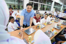 Selain dapat Gaji Pokok, Guru Sekolah Rakyat juga Dapat Tunjangan 