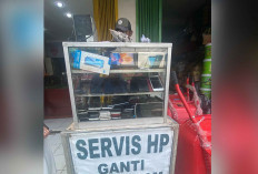 Servis HP dan Jam Cepat, Bisa Ditunggu Pelanggan