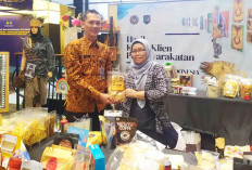 Keripik Jengkol Crispy Karya Klien Bapas Muratara Tampil di Pameran Pemasyarakatan Hotel Movenpick Jakarta