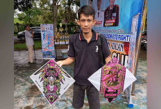 Ryan Apriansyah Pengrajin Layangan Sablon Jenis Sukhoi