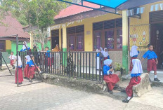 Siswa SD di Lubuk Linggau Mulai Kenakan Seragam Batik Tunjuk Langit