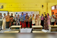 Berbagi Praktik Baik di Kombel SMAN 4 Lubuk Linggau, Membuat Media Pembelajaran Interaktif Berbasis AI