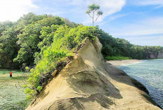 Batu Lobang Destinasi Wisata dari Pulau Enggano Bengkulu yang Tersembunyi