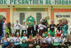 Pondok Pesantren Al Madani Gelar Usbuul Lughloh: Meningkatkan Kemahiran Santri Dalam Berbahasa Arab