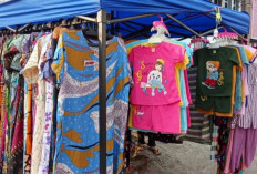 Penjual Baju di Lubuklinggau Mengeluh Sepi Pembeli, Terkena Dampak Dari Online Shop