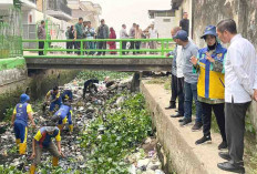 Antisipasi Musim Hujan, Bersihkan Sampah