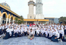 SMPN 12 Lubuk Linggau Semarakkan Lomba Gerak Jalan Pelajar : Langkah Pagi Menuju Semangat Kemerdekaan