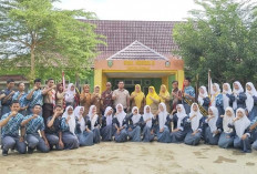 Resmi Dilantik dan Diklat, Pengurus OSIS SMAN 8 Lubuk Linggau Diminta Jadi Teladan Bagi Teman-teman