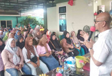 Warga Antusias Sampaikan Aspirasi Dalam Kegiatan Reses Anggota DPRD HM Amin