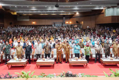 Peringati Hardiknas, Pemkab Muba MoU dengan UNSRI & PT Digital Gasing Edukasi, Ribuan Siswa Terima Bantuan