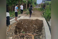 Dana Kelurahan Batu Urip Taba Rp 200 Juta Dibagikan ke RT