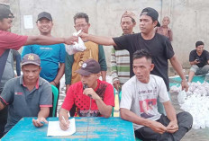 Idul Adha 1447 H,  Mushola Al Amin Majapahit Lubuk Linggau Bagikan 179 Paket Daging Kurban
