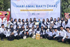 Guru MIN 1 Musi Rawas, Uswatun Hasanah., S.Pd.I, Terima Penghargaan Pegawai Teladan Pada Peringatan HAB Ke 80