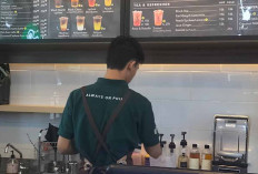 Promo Rp5 Ribu, Warga Rela Antre Sejak Pagi untuk Cicipi Minuman Favorit