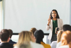 Berapa Gaji Dosen Swasta 2025? Ini Rincian Lengkap dan Tunjangan yang Bisa Didapat