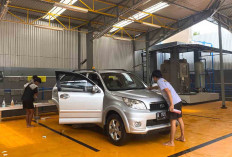 Paket Signature Wash Jadi Pilihan, Layanan Cuci Mobil Terbaru di Kawasan Majapahit