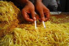 Polisi Gerebek Tempat Produksi Mie basah Diduga Mengandung Formalin di Lubuk Linggau