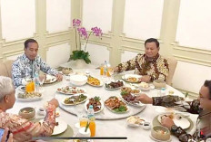 Jokowi Jamu Tiga Bacapres 