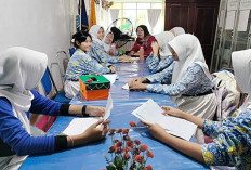 Ekskul English Club di SMPN 3 Lubuk Linggau Asah Keterampilan Bahasa Inggris