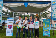Stan kampanye Edukatif Interaktif dengan 4 Personil PLN UP3 Lubuk Linggau pada Event Silampari Fun Run 2026