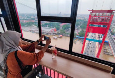 Ingin Menikmati Kota Palembang dari Ketinggian Menara Jembatan Ampera