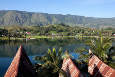 5 Rekomendasi Danau Menawan di Indonesia untuk Liburan Bareng Keluarga dan Teman