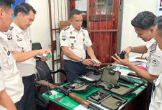 Pastikan Keamanan Terjaga, Lapas Lubuk Linggau Rutin Lakukan Pemeliharaan Senjata Dinas