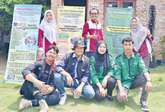 Dosen Universitas Musi Rawas Lakukan PKM, Latih Petani Bikin Pupuk Kompos dan Pakan Ternak dari Azolla