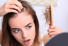 Catat! Inilah 5 Kebiasaan Buruk Penyebab Rambut Rontok dan Cara Mengatasinya