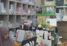 Harga Plastik Melonjak Hingga 20 Persen, Stok Kosong, Pedagang Kuliner Kelimpungan