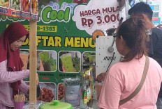 Pentol Pedas Jadi Buruan, Terjual Ribuan Pentol per Hari