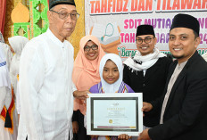 Ratusan Murid SDIT Mutiara Cendekia  Ikuti Wisuda Akbar XIV Tahfidz dan Tilawah Al-Quran 