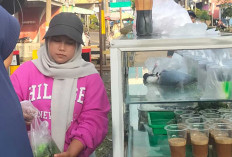 Usaha Kue Tradisional Homemade Turun-Temurun Tetap Bertahan di Tengah Persaingan di Lubuk Linggau