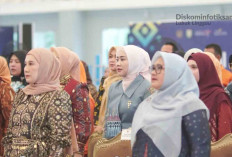 Ketua TP PKK Kota Lubuk Linggau Hadiri Pembukaan Festival Kreatif Sriwijaya 2025 dan Launching Wastra Warisan 