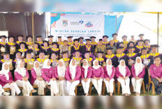 Tingkatkan Harapan Hidup, Peserta Sekolah Lansia Muratara Diwisuda