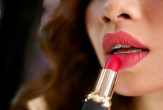 4 Tips Memilih Lipstik, Cocok Untuk Bibir Kering